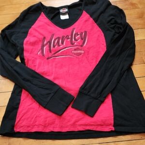 Harley-Davidson Black and Red V-Neck Shirt XXL